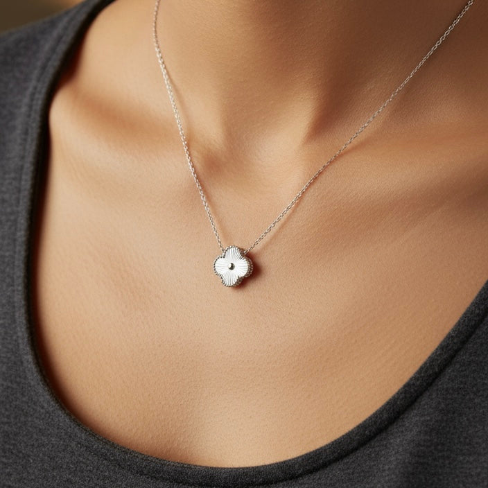 POSY Clover Necklace - SILVER