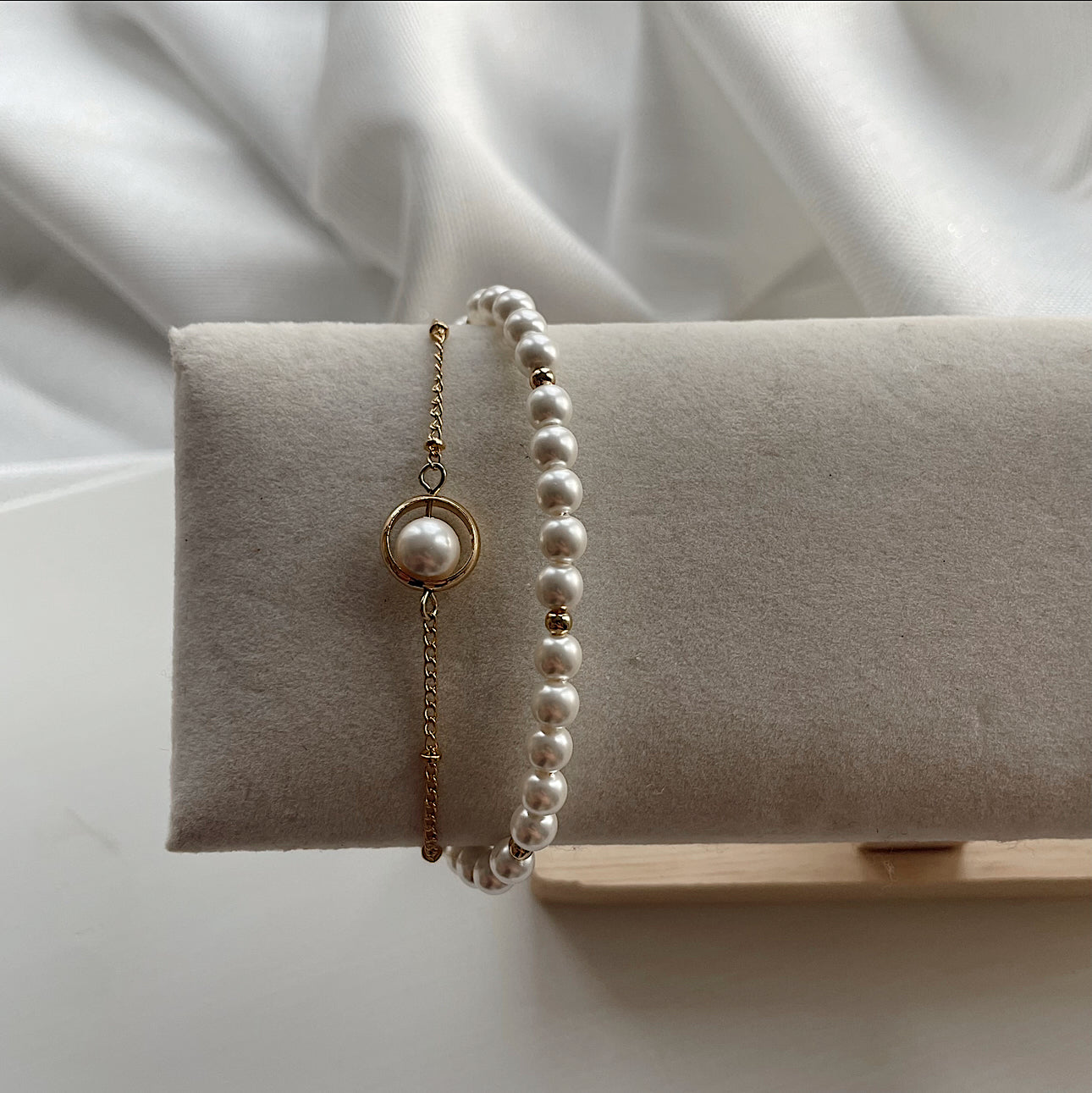 VIVI Pearl Bracelet