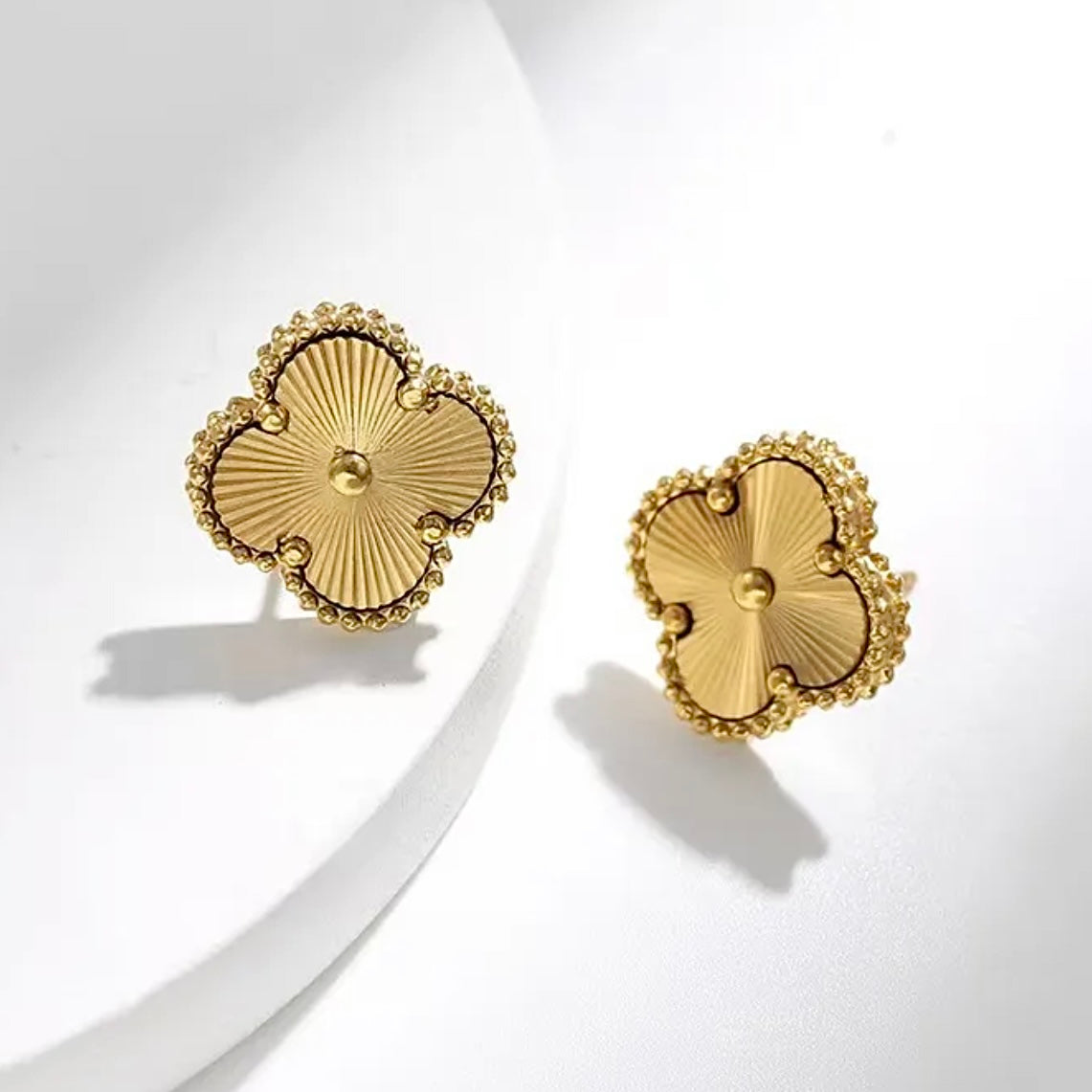 LUCIA Gold Studs